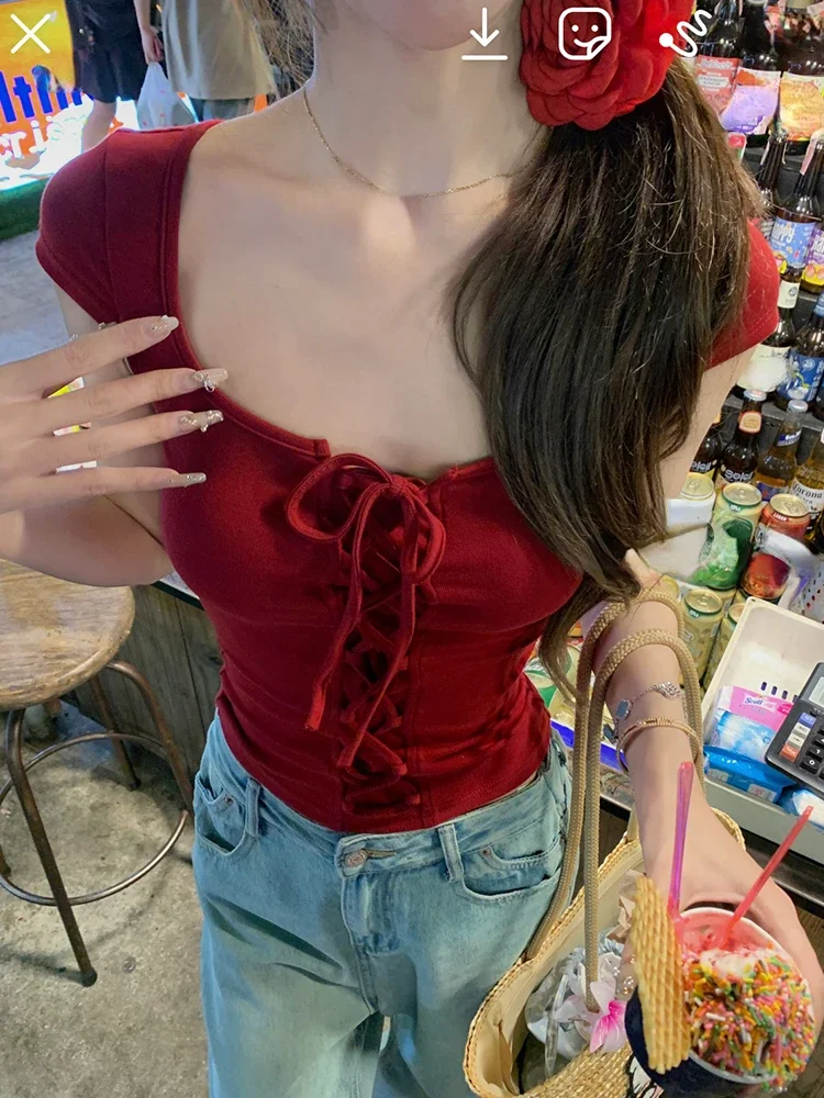 

Woman Summer Red Slim Y2k Crop Tops Aesthetics 2000s Casual Korean Fashion Blouse Woman Beach Outwear Basic Bandage Tees Chic