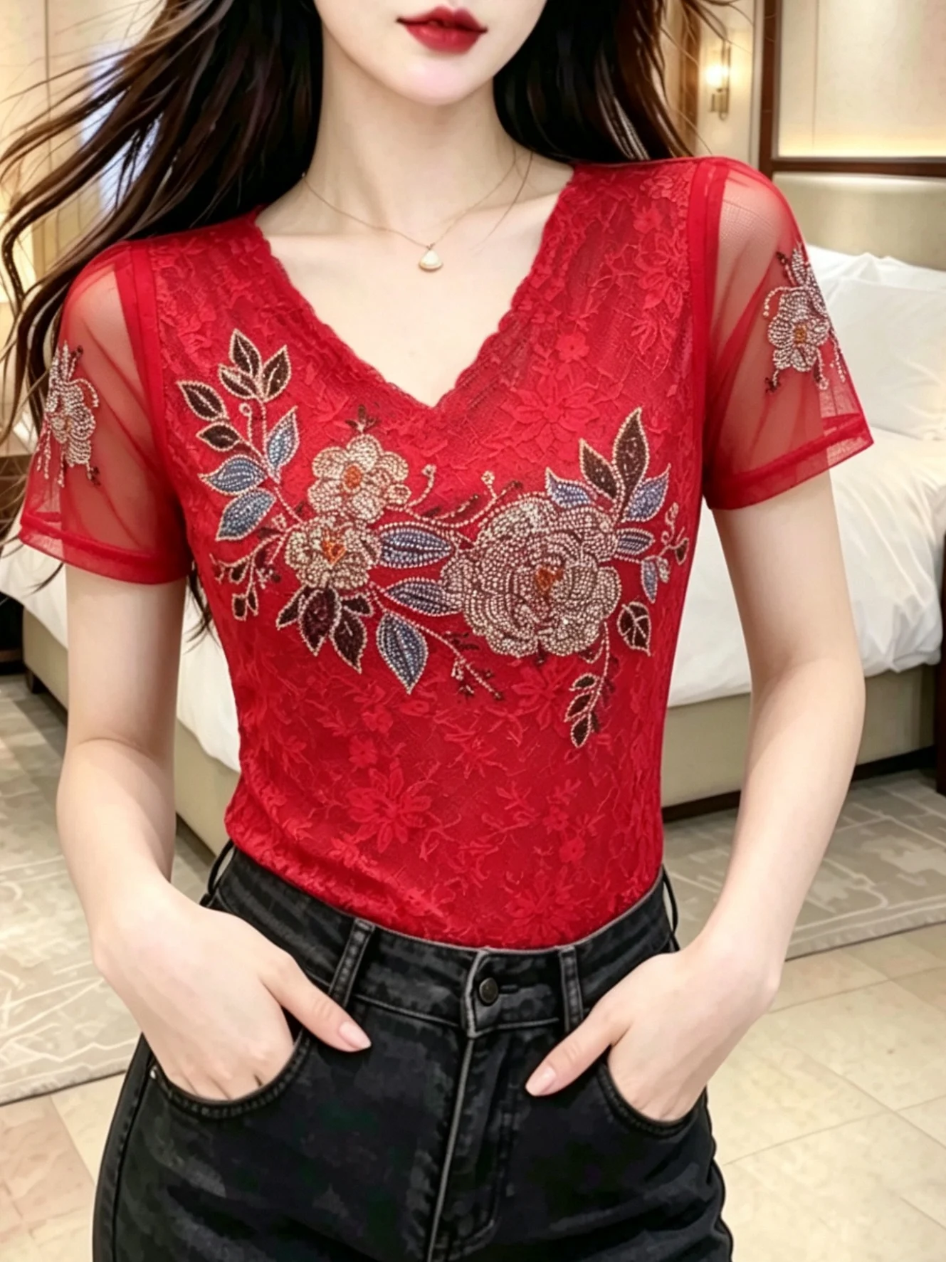 Summer Women's Slim Fit Short Sleeve T-Shirt V-Neck Bling Drill Thin Fashionable Casual Style Top for Ladies in 2026