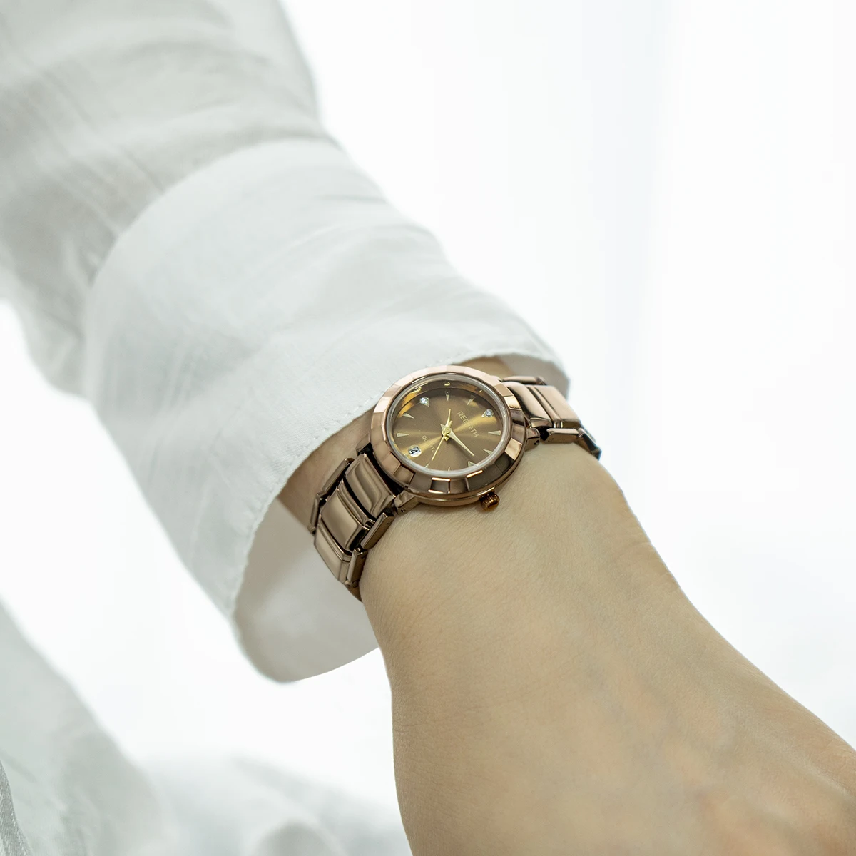 High-End Ladies' Elegant and Stylish Quartz Watch with Calendar Display, Versatile Casual Wristwatch