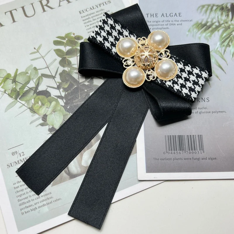 

Vintage High-end Luxury Rhinestone Bow Tie Professional Bank Hotel Uniform Elegant and Fashionable Handmade Bow Accessories