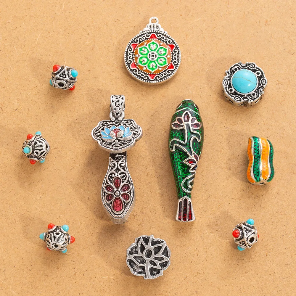 سبيكة مطلية بالفضة القديمة الأصلية وإكسسوارات الملابس التي يمكنك صنعها بنفسك وإكسسوارات وصواني الزهور وخرز فاصل وخرز فضفاض