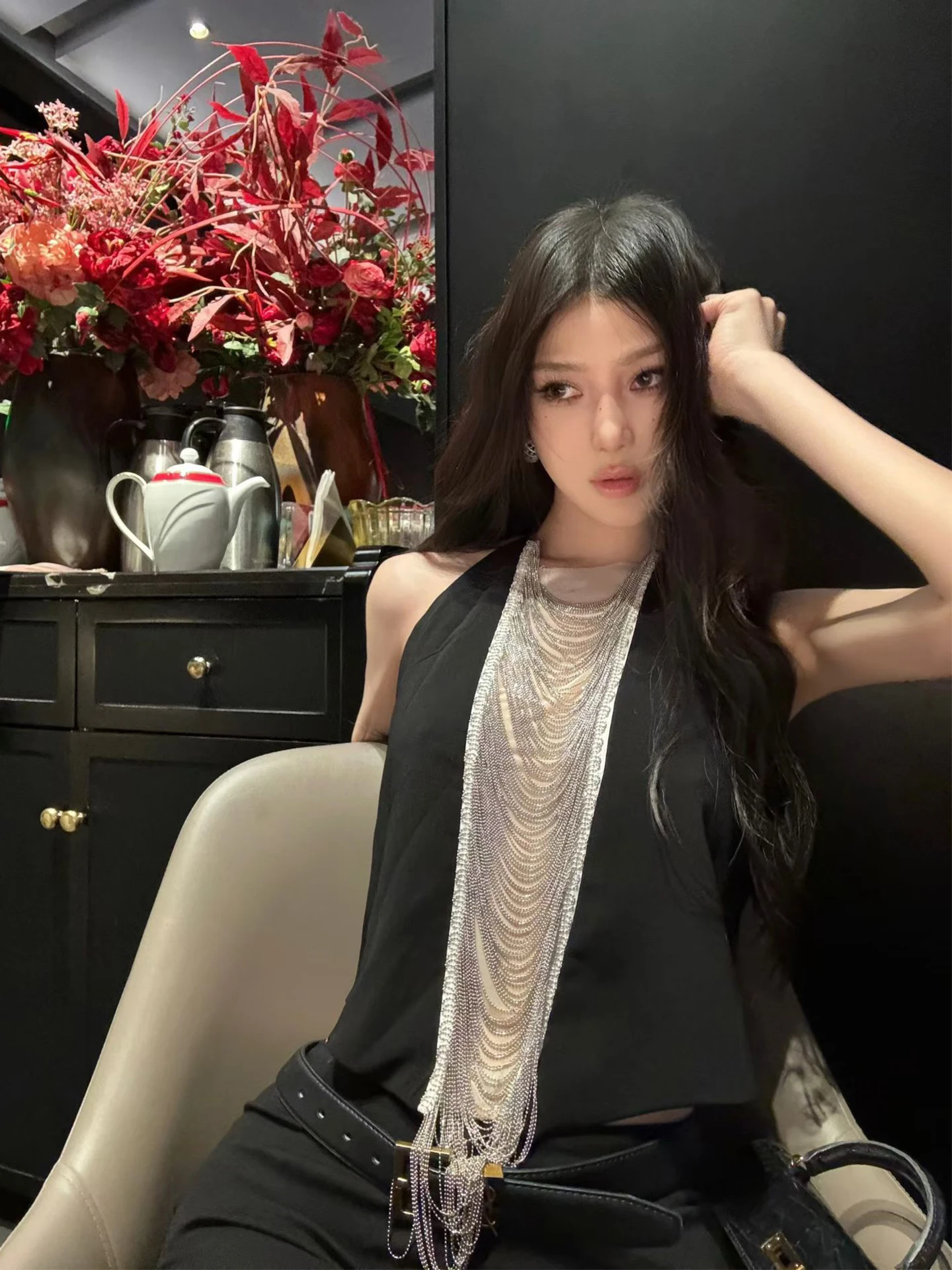 

Жилет ChiclyNana Spicy Girl с бахромой, универсальный, стройнящий, легкий, роскошный, стильный...