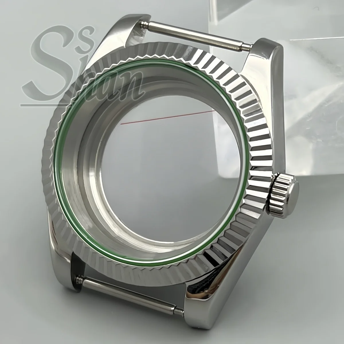 

36mm/39mm polished case with sapphire glass and green edge is suitable for the NH35 NH36 Miyota DG ETA2824 PT5000 movement