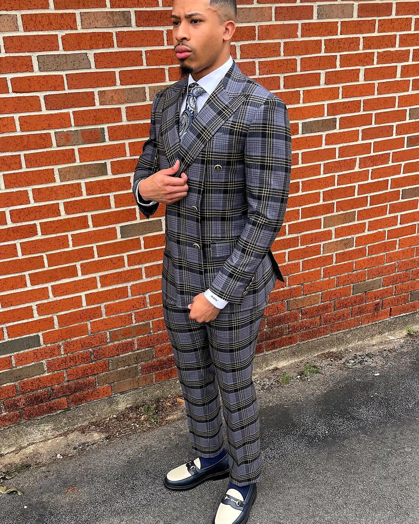 New Men\'s Suit 2 Pieces Blazer Pants Double Breasted Peaked Lapel Plaid Formal Stripes Wedding Groom Tailored Costume Homme