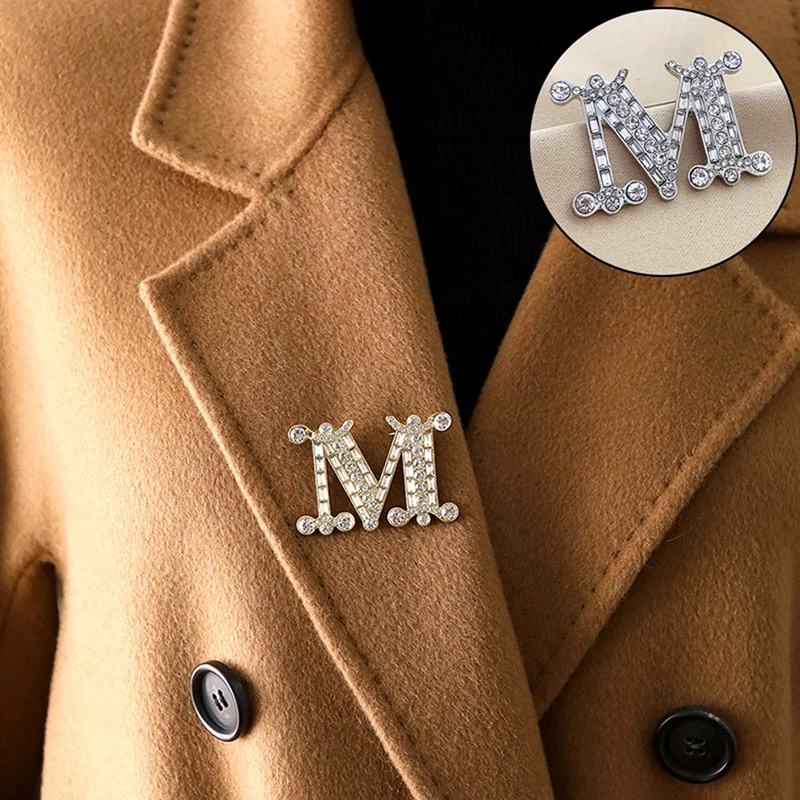 1PC Fashion Cute Letter M Brooch Pin For Women Men Suit Collar Alphabet Initial Lapel Pin Wedding Party Jewelry Gift