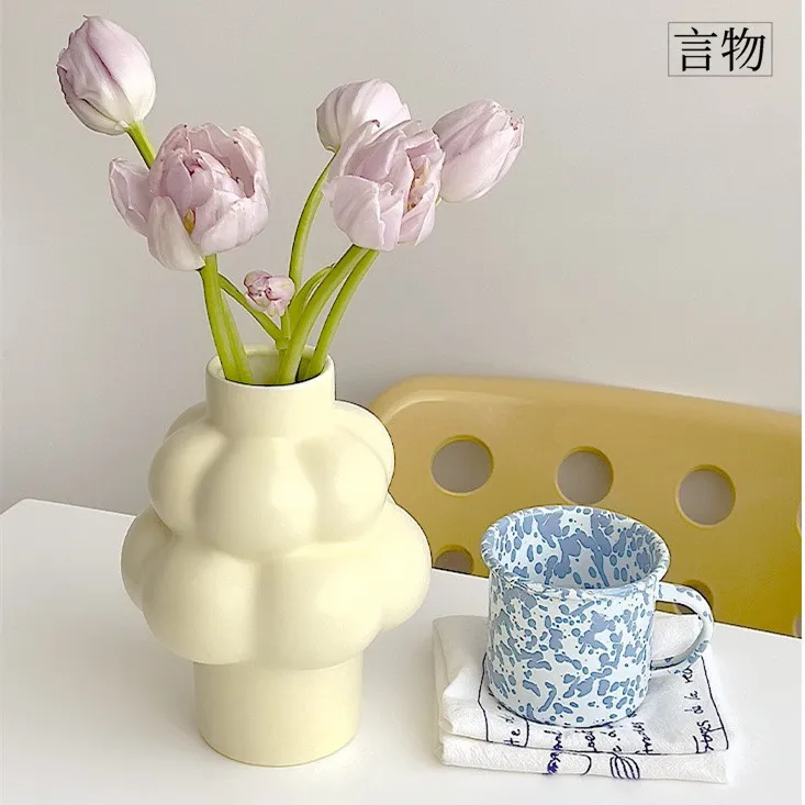 Milk whirring clouds ceramic vase Nordic wind ins wind online celebrity Nordic living room tea table model room decoration