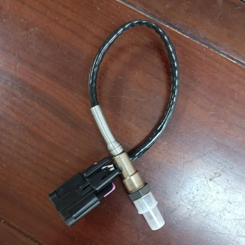 For QJ300-12A Flash 300S Oxygen Sensor 300 Exhaust Pipe Oxygen Sensor Muffler Sensor