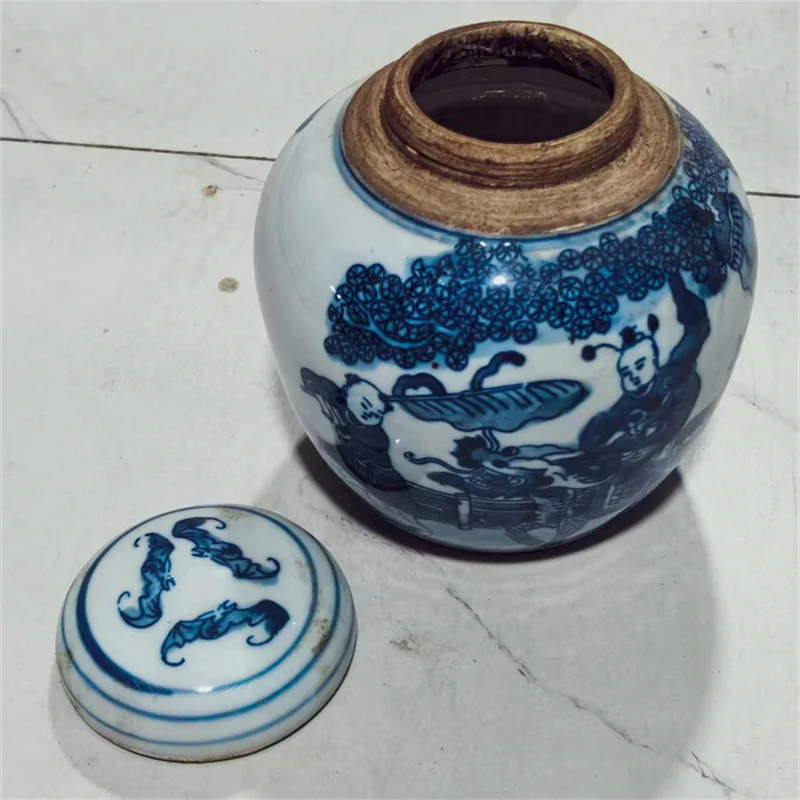 Chinese Old Porcelain Blue White the Story of Kirin Sending Children Cover Jar Traditional Storage Jar Design