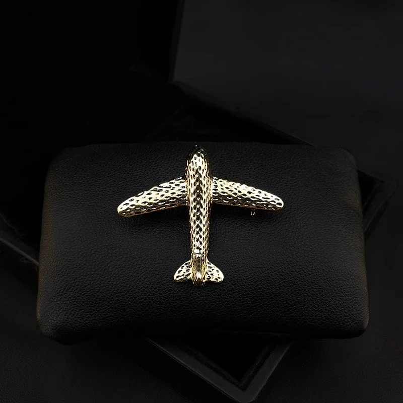 

Vintage Small Plane Brooch High End Metal Enamel Unisex Elegant Jewelry Versatile Suits Overcoats All Match Gift Men Women 3282