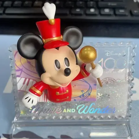 50/100 st. söta Disney-tecknade klistermärken prinsessan Stitch Musse Pigg dekal DIY skateboard telefon laptop anime klistermärke för barn leksak 10 best sales Disney 100 år - №7