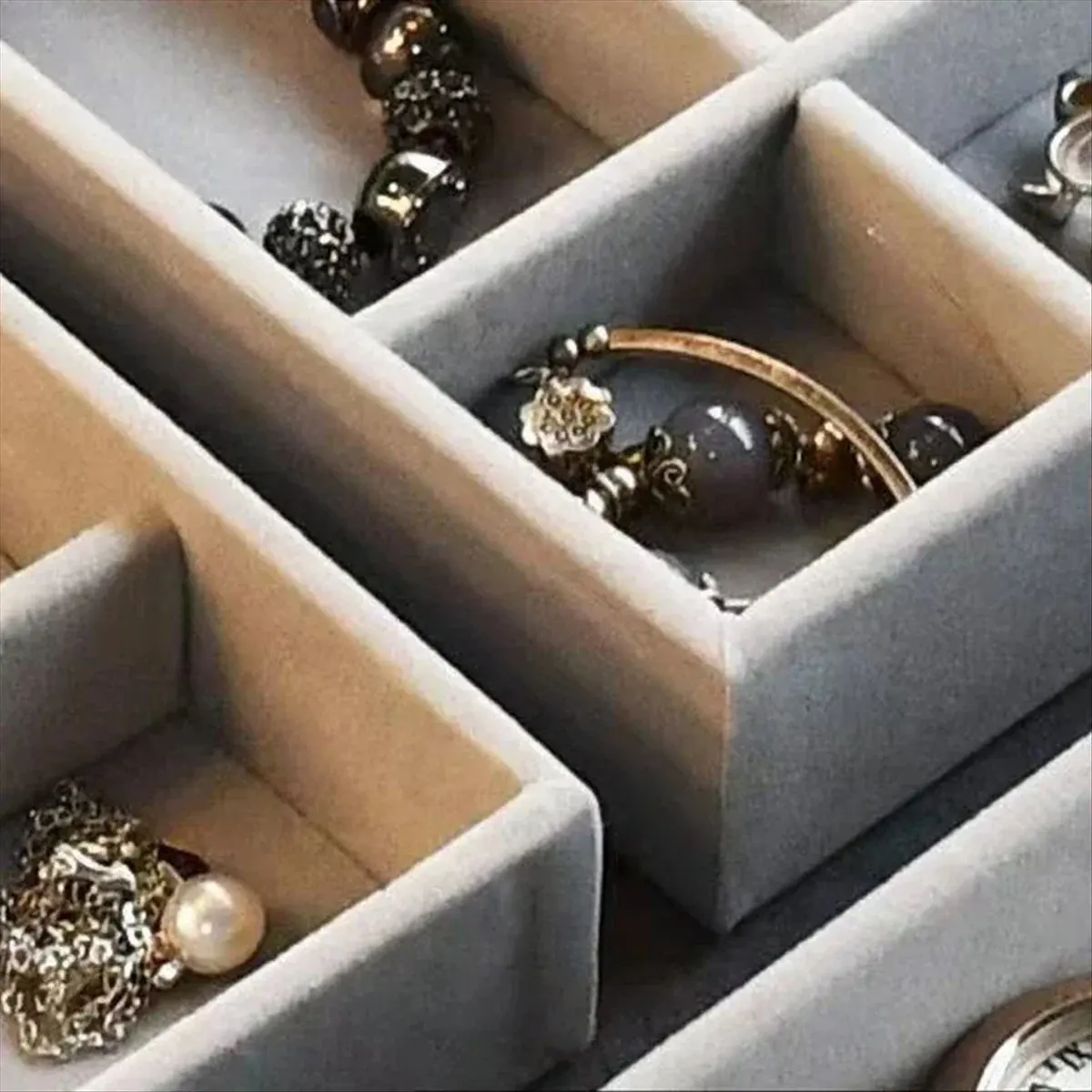 belong Capacity High-Grade Exquisite Oxidation Three Drawer Desktop Jewelry Bracelet Ring Jewelry Large Storage Box Gray