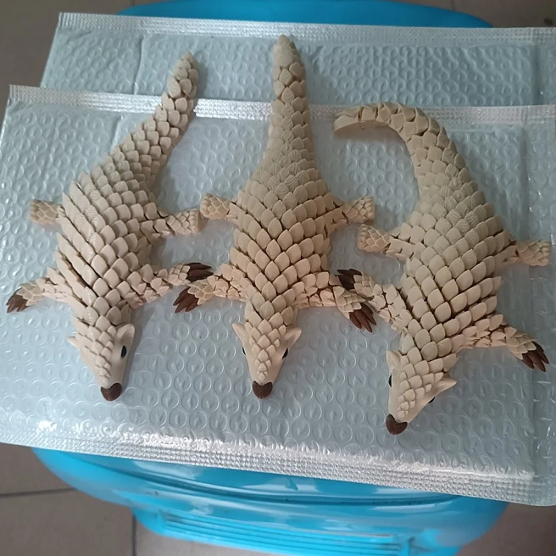 2025 Pangolin, 3D Printed Pangolin Statue, Animal Model Decoration, Indoor and Outdoor Decoration Decoration, Christmas,
