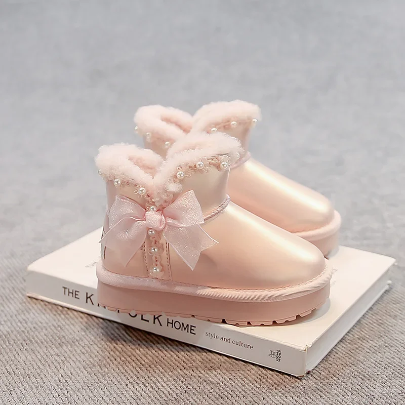 Toddler Girls Winter Snow Boots, Pearl Bow Decor, Shiny Upper, Fleece Lined, Non Slip Sole for Cold Season Daily Wear
