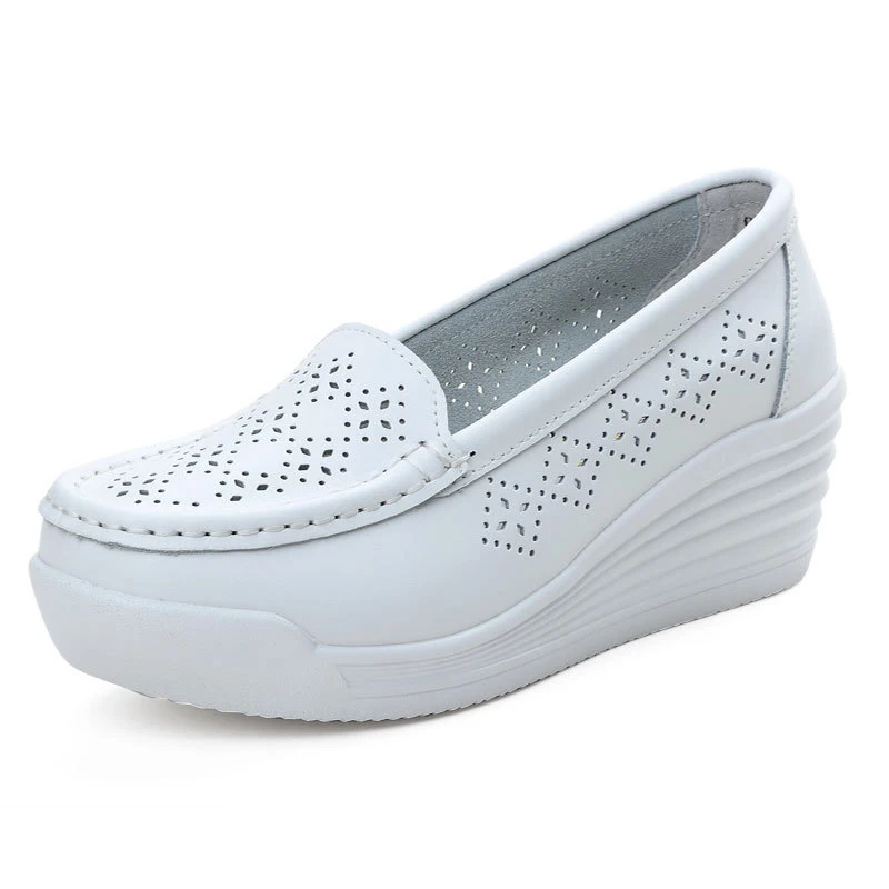 Nuove scarpe da donna Sneakers Slip on Platform zeppe rialzate in pelle bovina mocassini da donna bianchi appartamenti Casual comode scarpe da infermiera