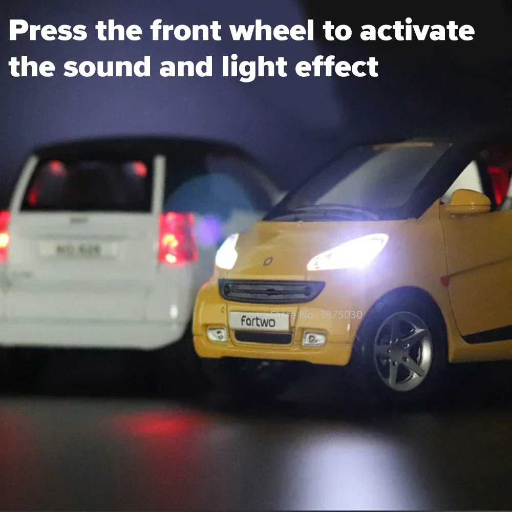 1/32 Bilancia SMART Giocattolo In Metallo In Lega Pressofuso Modello di Auto Simulazione Veicolo Suono E Luce Tirare Indietro Giocattoli Per Il Ragazzo Regali Di Compleanno