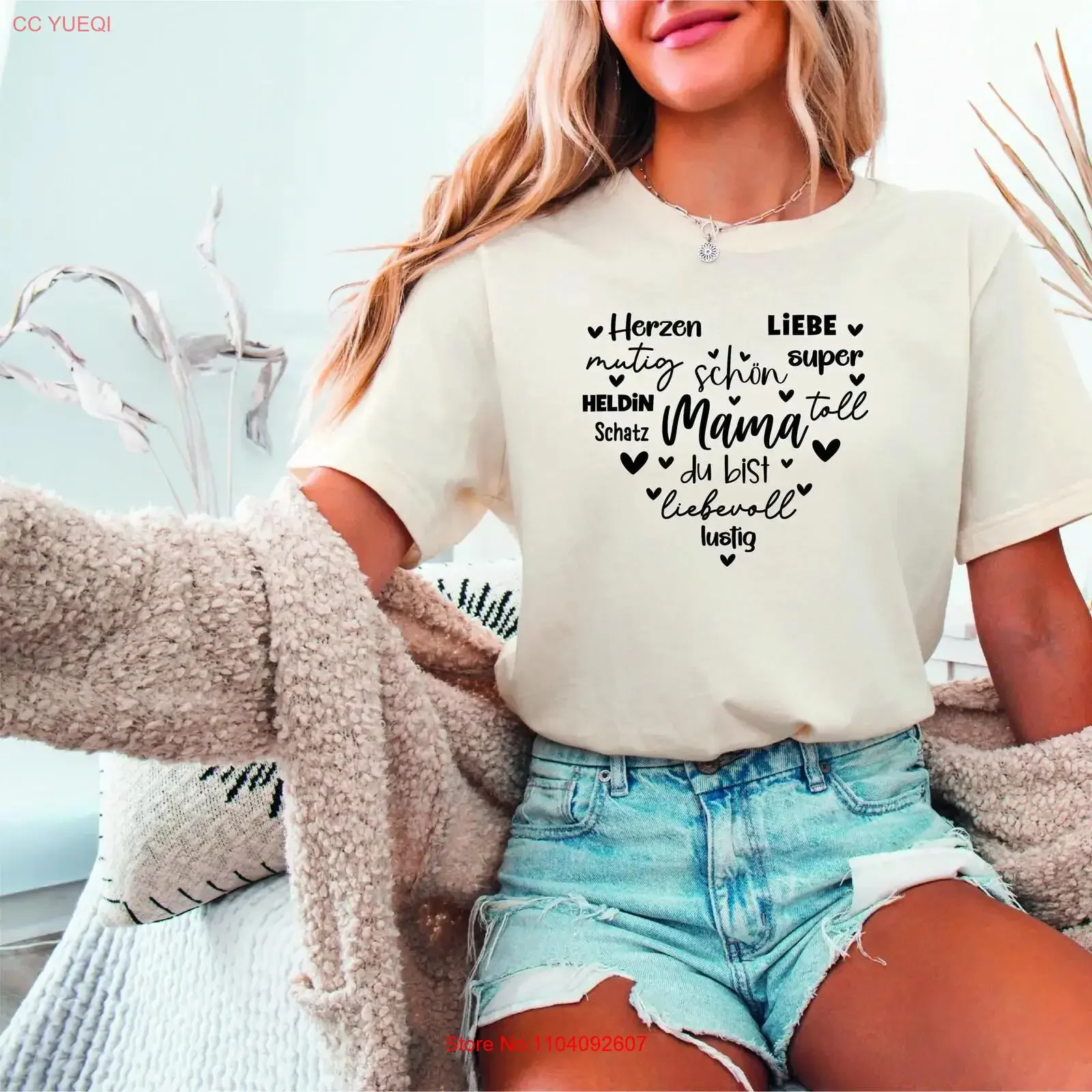 Best Mama Ever T Shirt Love Care Family Words Surrounding Perfect for Mom Trendy Personalized Oma vintage Washed Soft Versatile