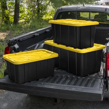 Contenedor de almacenamiento de plástico resistente de 27 galones con tapa a presión, apilable, para garaje, sótano, ático, transporte y organización. 10 best sales Organizador de garaje - №3