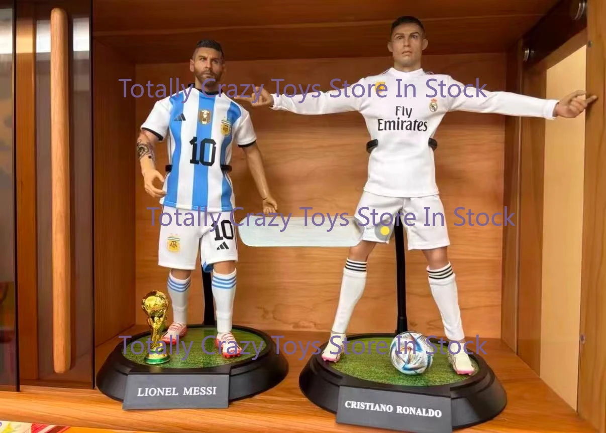

in stock 1/6 movable soldiers, Real Madrid Cristiano Ronaldo and Argentina Messi