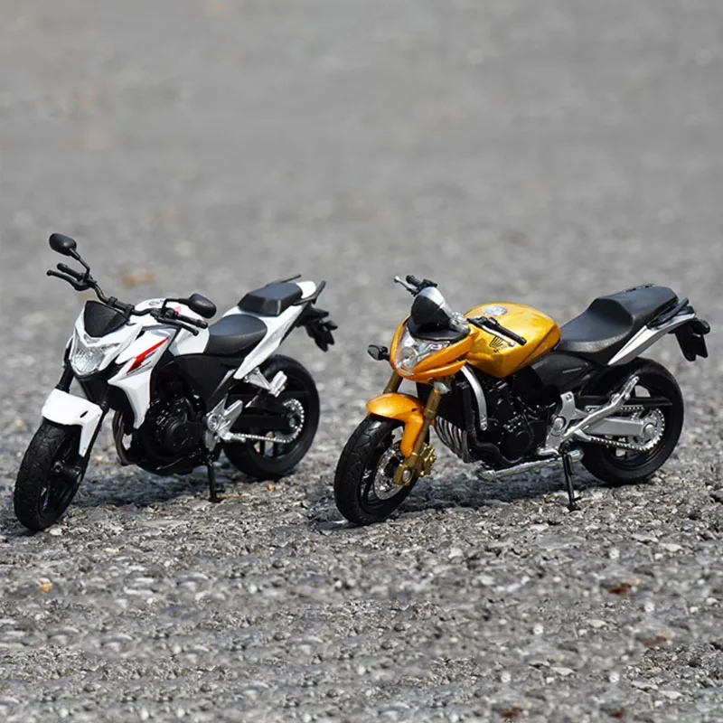 

WELLY 1:18 Scale CB500F 2018 NC750S Simulation Alloy Toy Motorcycle Model Static Decoration Gift Souvenir