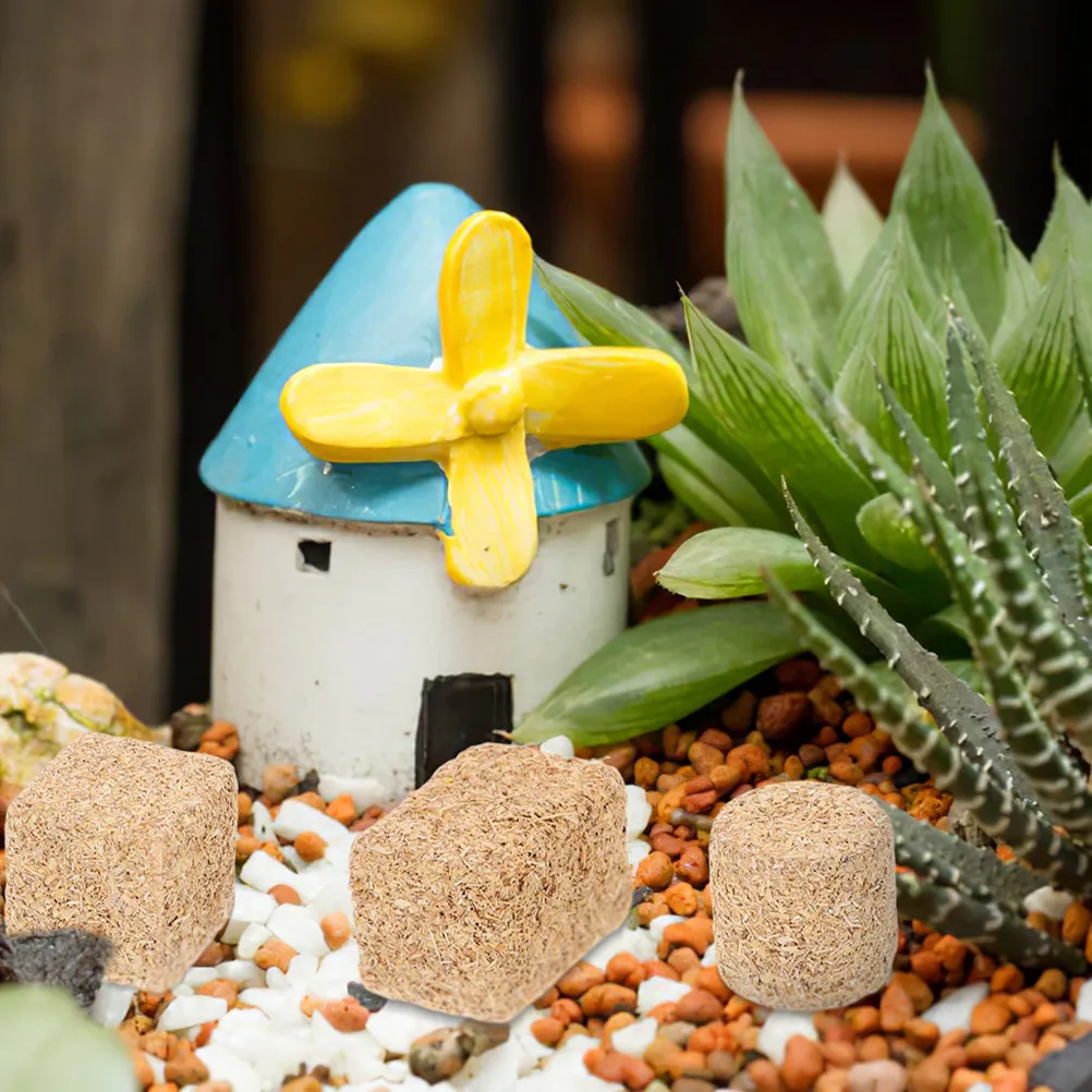 6Pcs Miniature Haystacks Realistic Small Fake Hay for DIY Farm Theme Decor Mini Hay Bales Dollhouse Garden Party Decoration