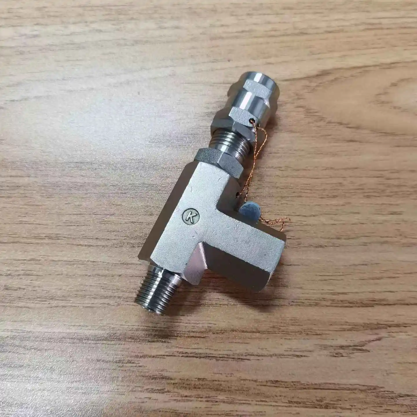 Interchange  316 Stainless Steel High  Pressure Proportional Unloading Valve SS-RL3M4-S4 Angle Type Safety Valve for Gas