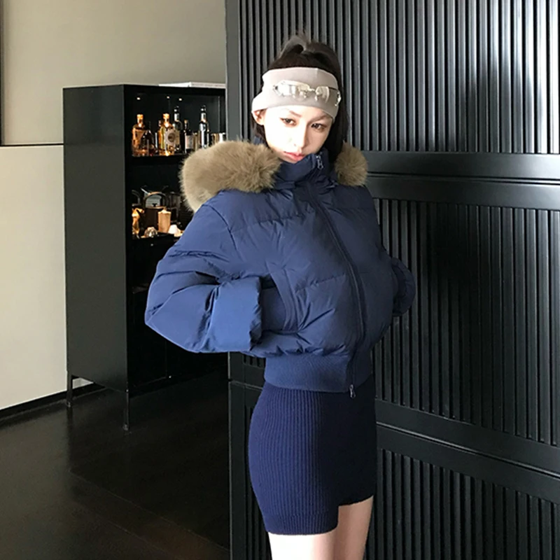 Chaqueta acolchada con capucha de estilo coreano para mujer, abrigo corto acolchado con cordón en la cintura, adorno de piel sintética para invierno