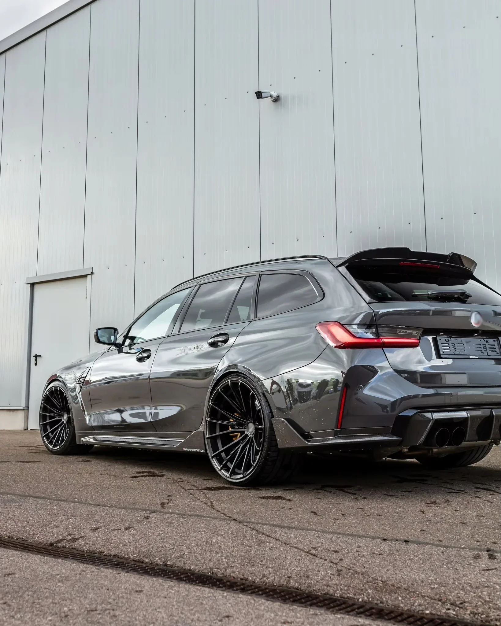 عجلات سيارة مزورة مخصصة مقعرة عميقة إطارات ألومنيوم 18 19 20 21 22 بوصة 5x114.3 5x112 5x110 5x120 حافة مزورة لسيارات BMW G80 M3 M4