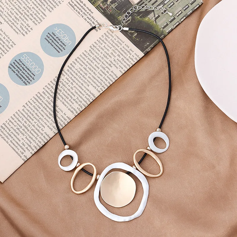 Alloy popular jewelry European and American exaggerated necklace high-end jewelry foreign trade short necklace