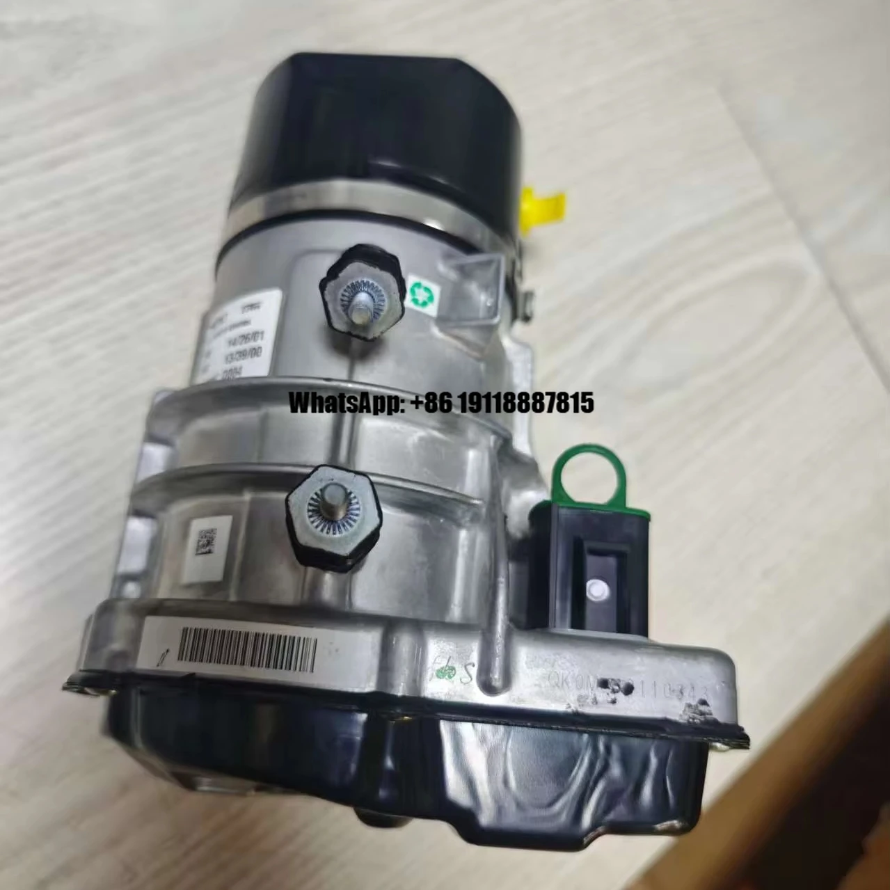 

Электрический насос гидроусилителя руля OEM 2214601080 2214600780 2214600980 Подходит для Mercedes-Benz W221