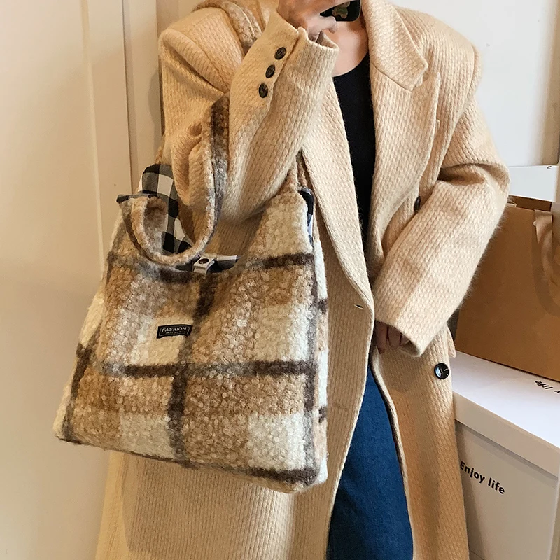Simple Casual Outdoor Commuting Storage Bags New Fashion Trendy Versatile Women\'s Plaid Single Shoulder Tote Bags