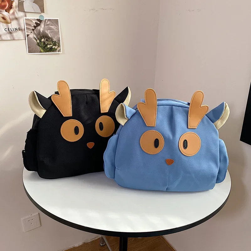 Cute cartoon funny deer shoulder bag fresh and simple splicing contrasting color large capacity messenger bag