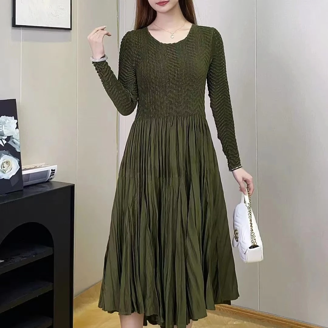 

High Quality Fashion Smocked Dress 2024 New Women's Casual Dress Slim Fit Long Sleeve Embossed Pleated Elegant Dress