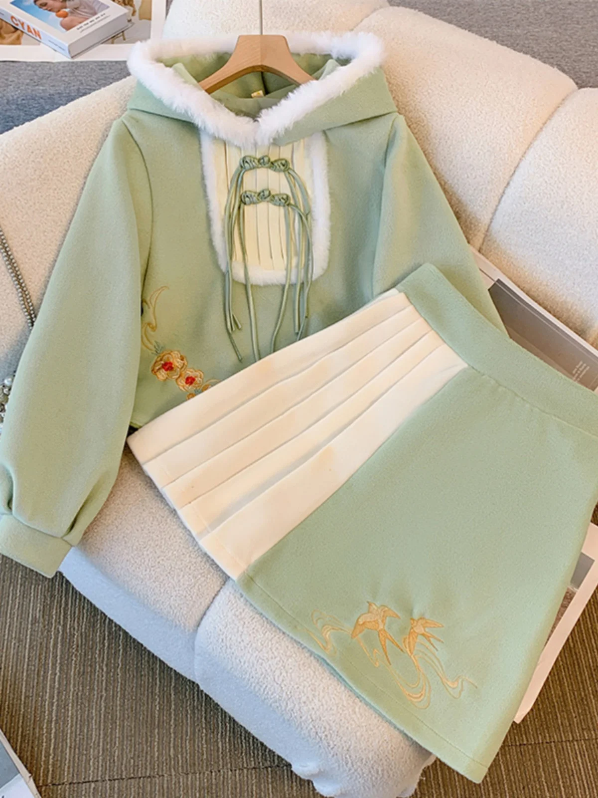 

Новый китайский зимний женский комплект Ханьфу: свитер и юбка, улучшенная версия, для повседневной носки, премиум-качество