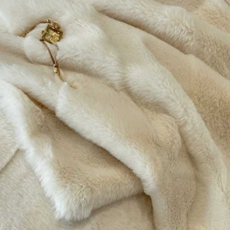 Thick Warm Rabbit Plush Bedding Four Piece Set Solid Color Bed Sheet High-end Luxury Duvet Cover Home Comfort Belt Pillowcase