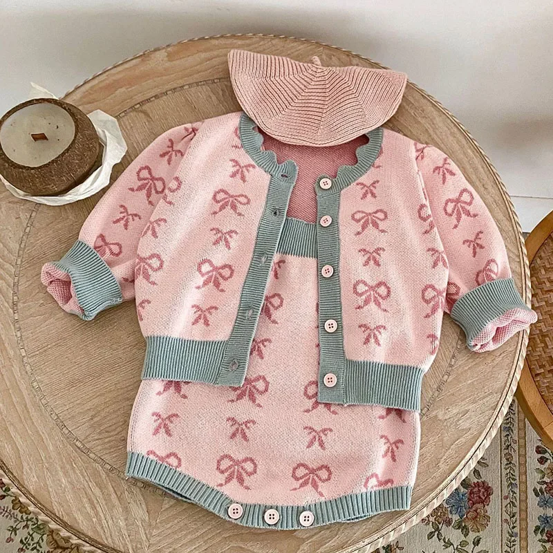 

2024 New Autumn Infant Baby Girls Knitted Clothing Set Long Sleeved Knitted Cardigan+Jumpsuit Newborn Baby Girls Clothing Suit