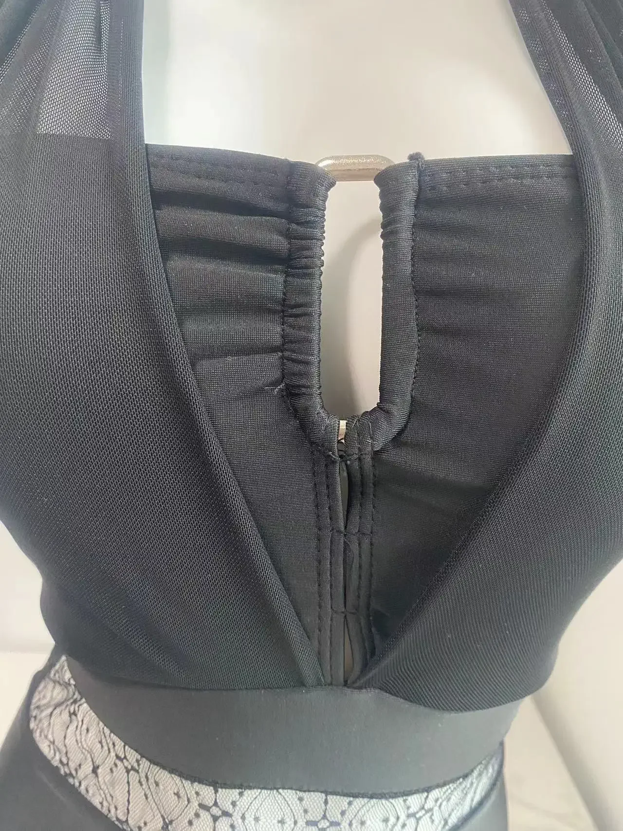 Maillot de bain une pièce, sexy, noir, col licou, en maille, patchwork, push-up, monokini, dos nu, pour femmes, tenue coréenne, tendance 2024