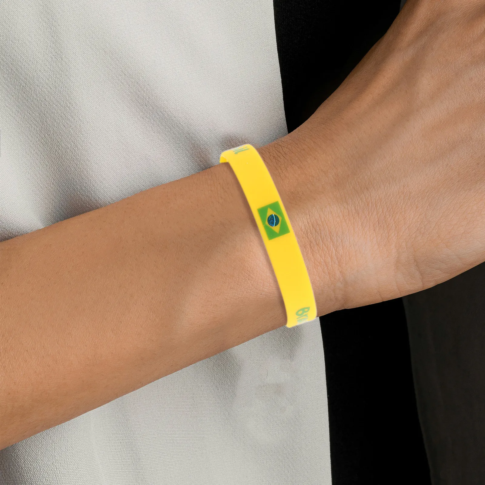 

20 шт. силиконовые браслеты с флагом Бразилии, спортивные браслеты для футбола, патриотические браслеты с флагом страны, подарки для футбольных болельщиков