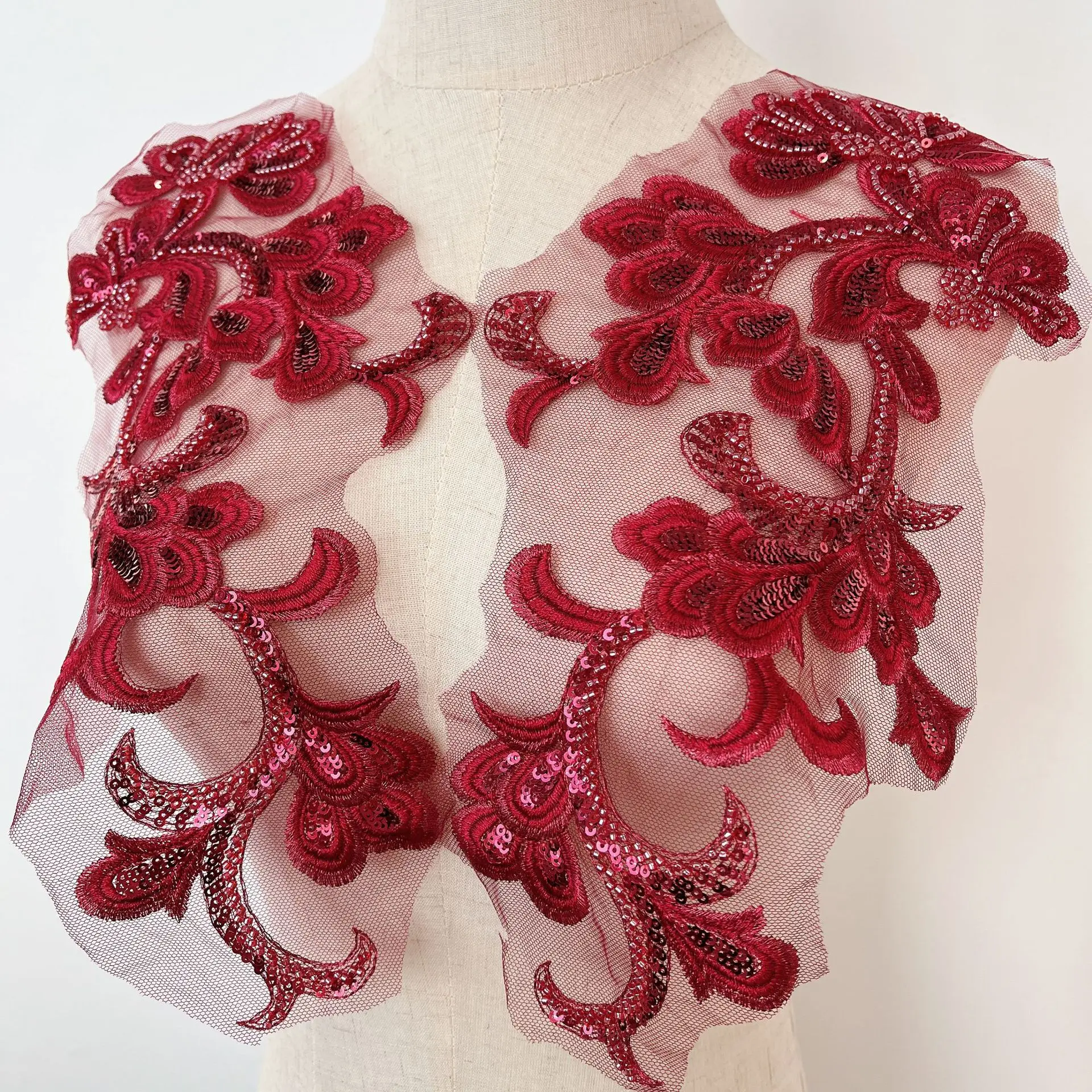 1 Pair Red 3D beaded lace appliqué corsage flowers DIY wedding dress and clothing accessories fabric patch