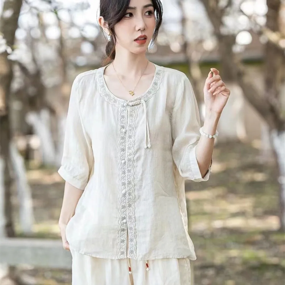 

2024 Summer New Chinese Style Solid Color Ramie Embroidered Half Sleeve Round Neck Shirt Women Thin Pan Button Shirt LX1390