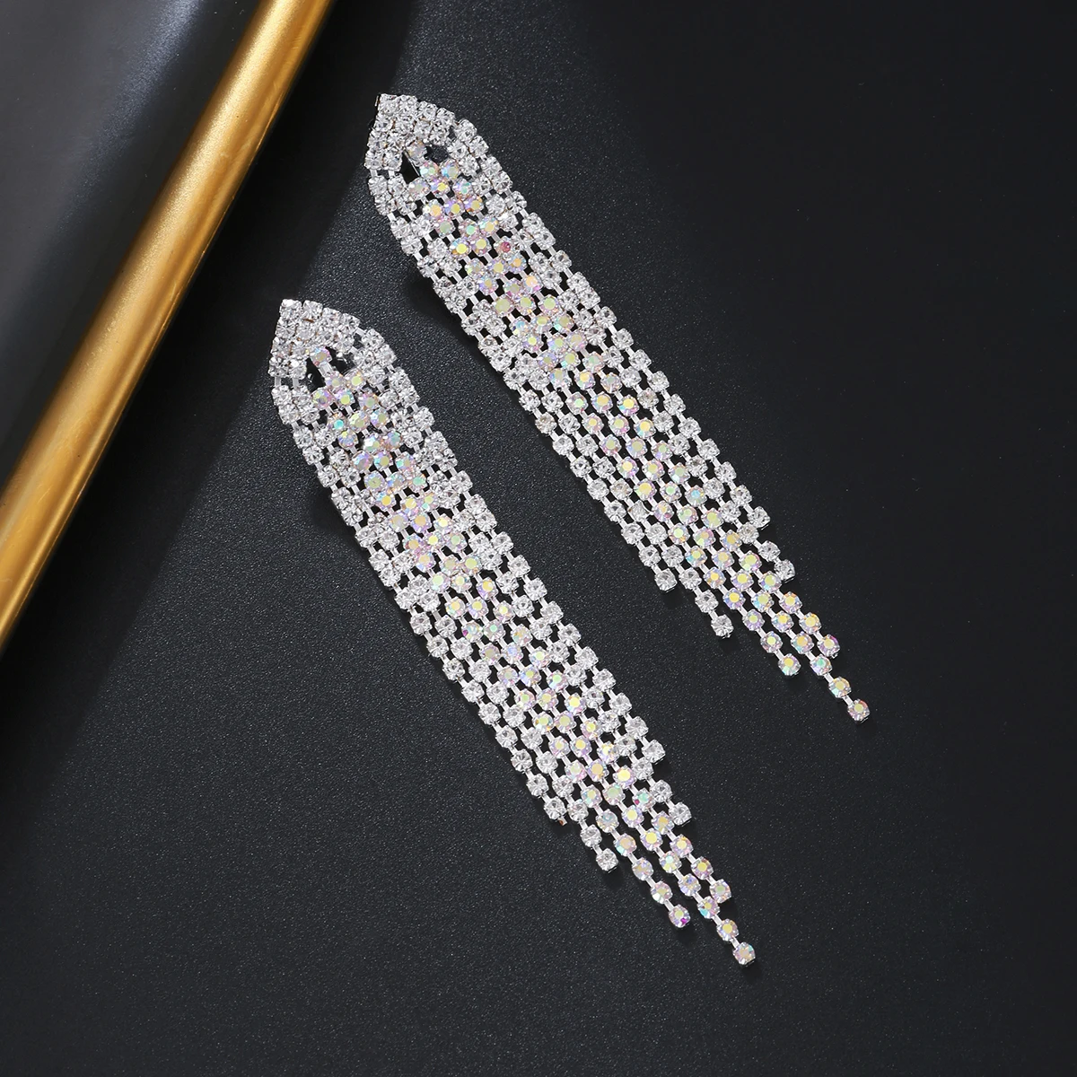 New Classic Shiny Crystal clip on Earrings Long Earrings Tassels Rhinestone Earrings Fashion Korean ear clips Jewelry