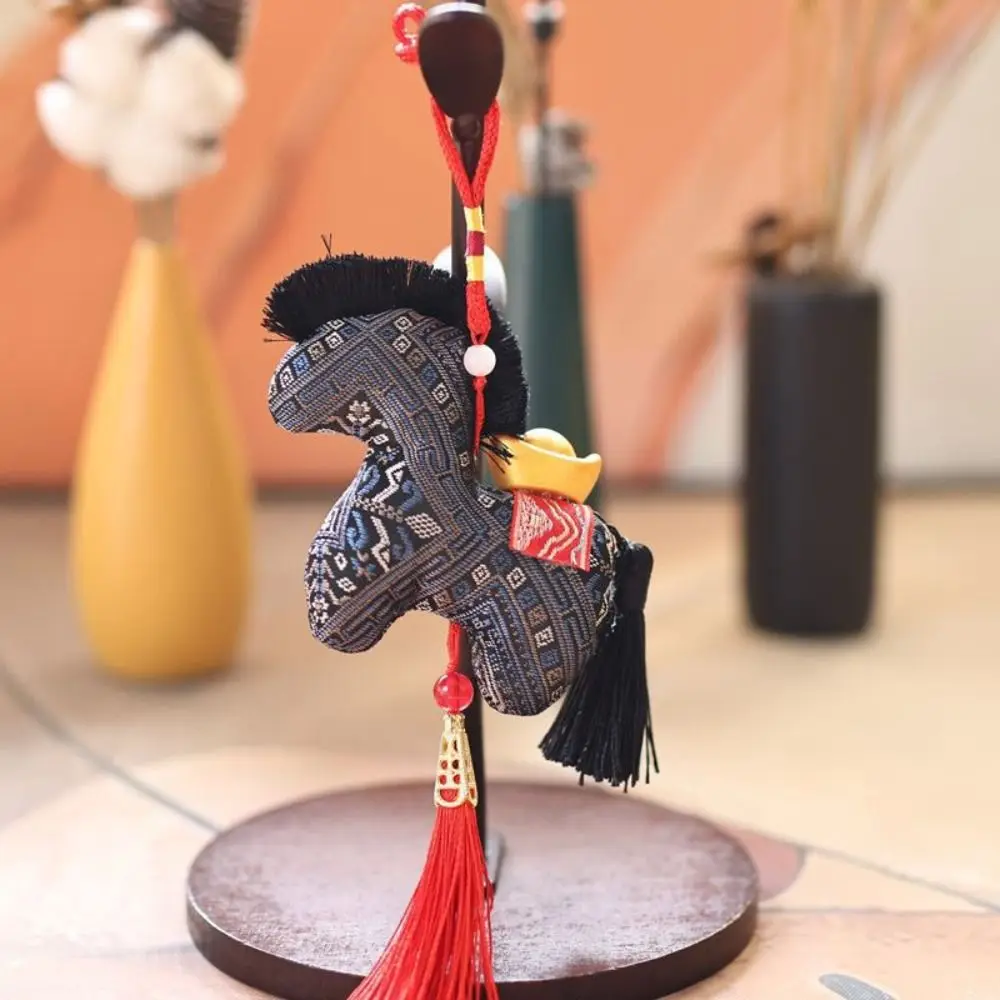ตุ๊กตาม้าขนนุ่มน่ารัก ตุ๊กตาสัตว์ปีมะโรง ของตกแต่งแขวน ตุ๊กตาโพนี่พวงกุญแจ 10 ซม. ของประดับกระเป๋าแบบนุ่ม