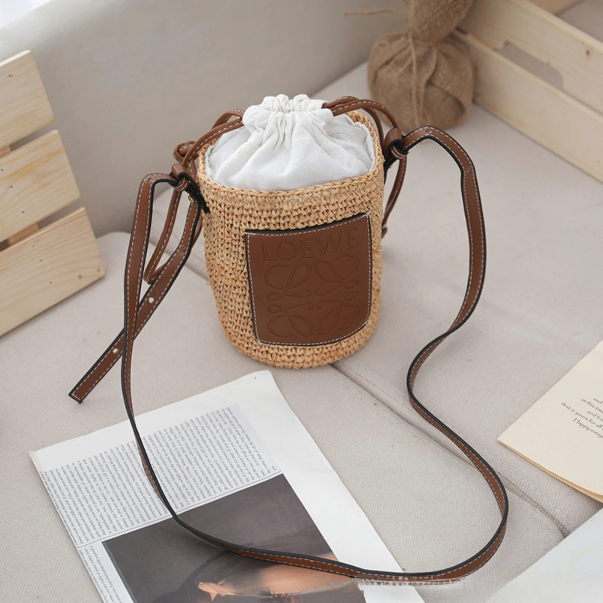 Crochet Crossbody Shoulder Bag Women One Shoulder Crossbody Bags Summer Beach Drawstring Handbags Rattan Round Mobile Phone Bag