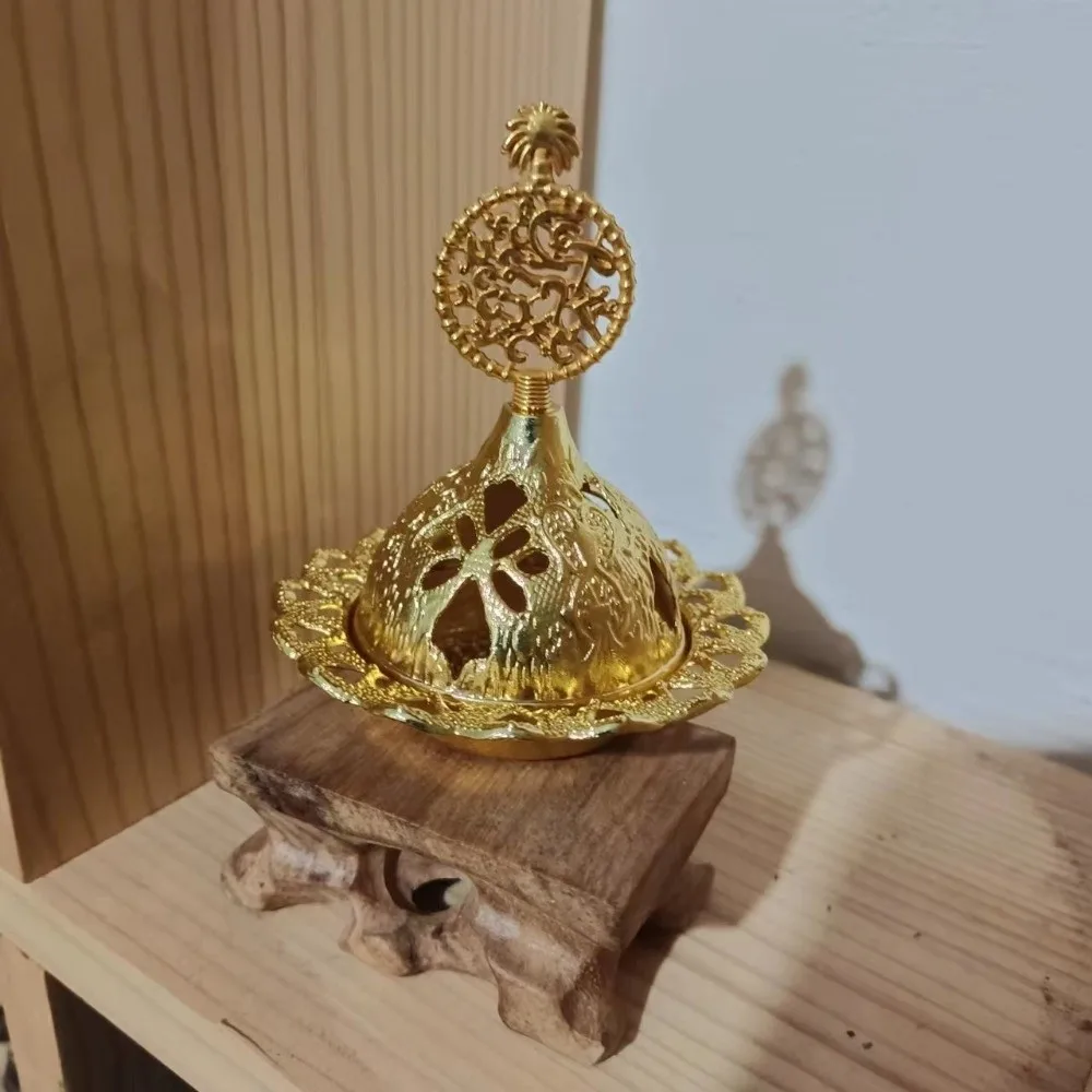 Creative Alloy Metal Incense Burner Gold Retro Mini Censer Holder Star Moon Pattern Hollow Out Incense Stick Burner Living Room