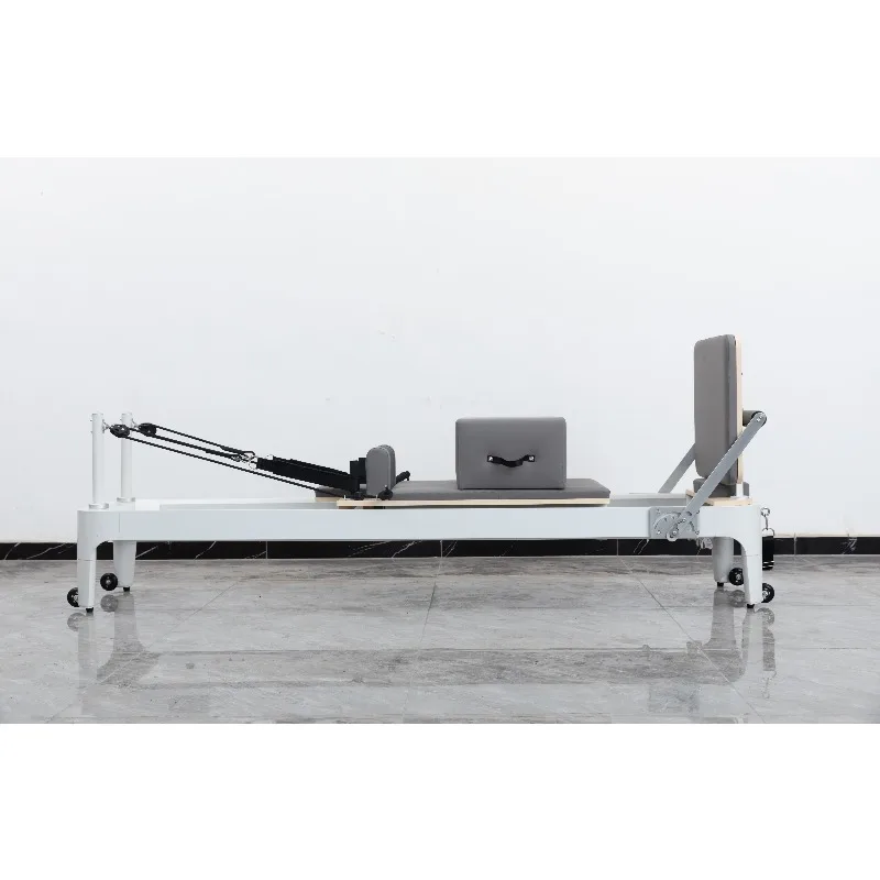 New White Aluminium Pilates Reformer Multifunctional Balanced Whole Body Pilates Reformer Core Training Bed