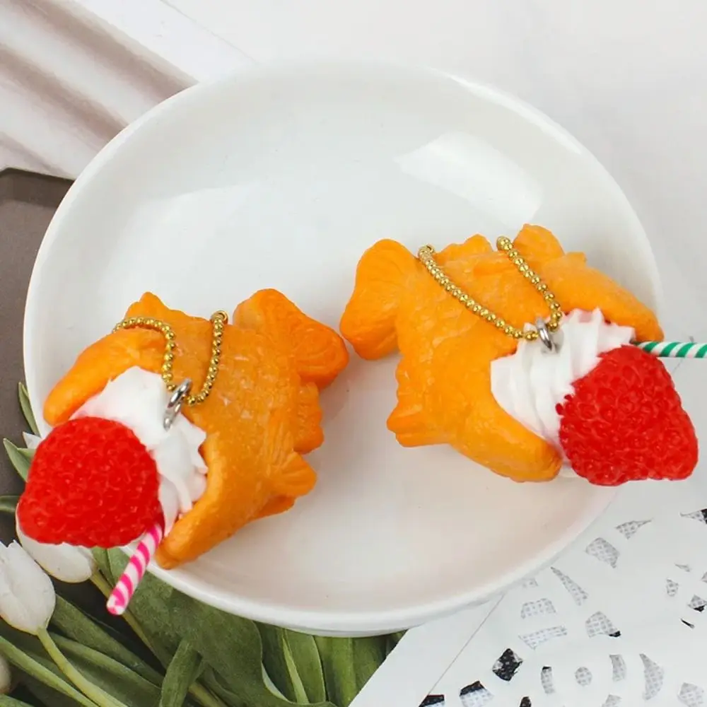 سلسلة مفاتيح لكعك السمك المجفف الصغير للنساء ، محاكاة الكرتون ، كريم الفاكهة ، الآيس كريم ، الغذاء ، نموذج اللعبة ، السيارة ، الهاتف ، الحقيبة ، هدية قلادة