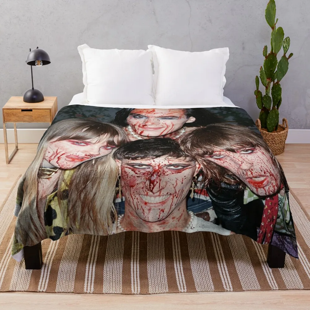 maneskin blood Throw Blanket Summer Flannel Fabric Cute Plaid For Decorative Sofa Luxury Designer Blankets