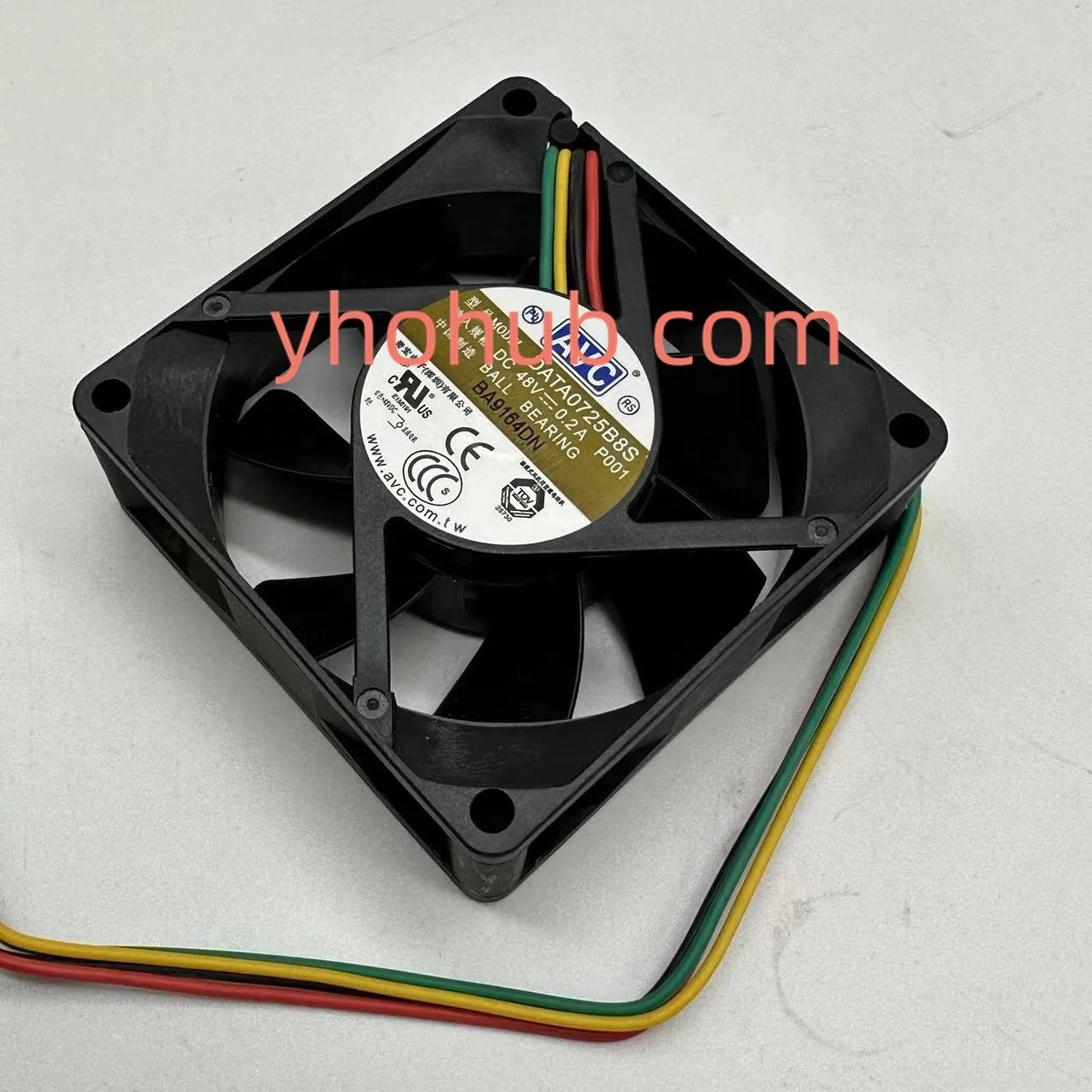 

AVC DATA0725B8S P001 DC 48V 0.2A 70x70x25mm Server Cooling Fan