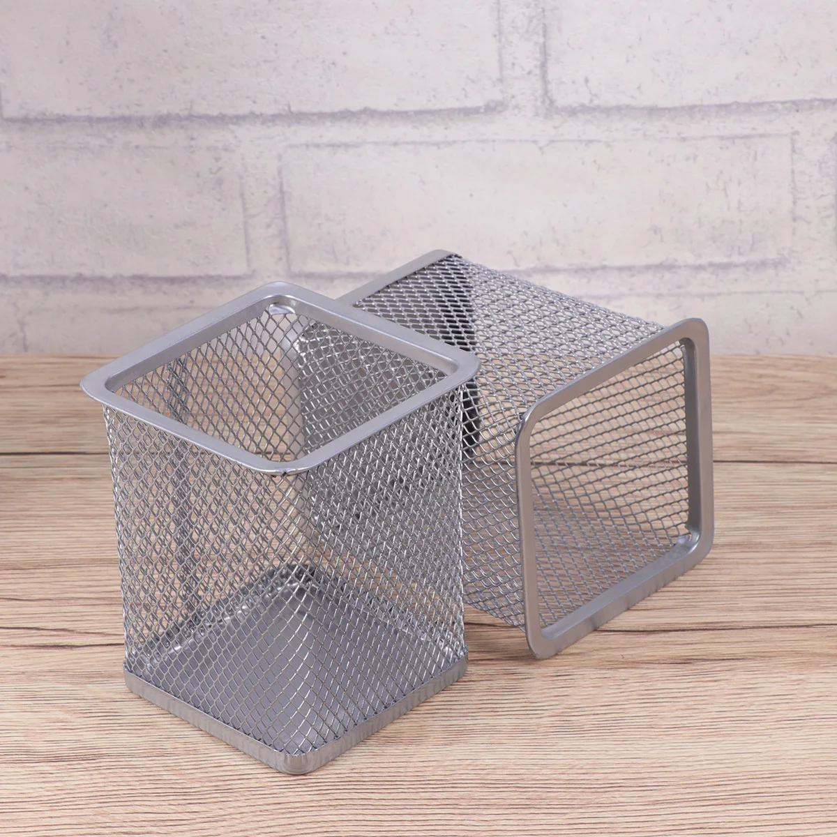 

2pcs Metal Mesh Pencil Holder Lightweight Pen Container For Pens Cosmetics Storage Organizer Pen Pot Pencil Container