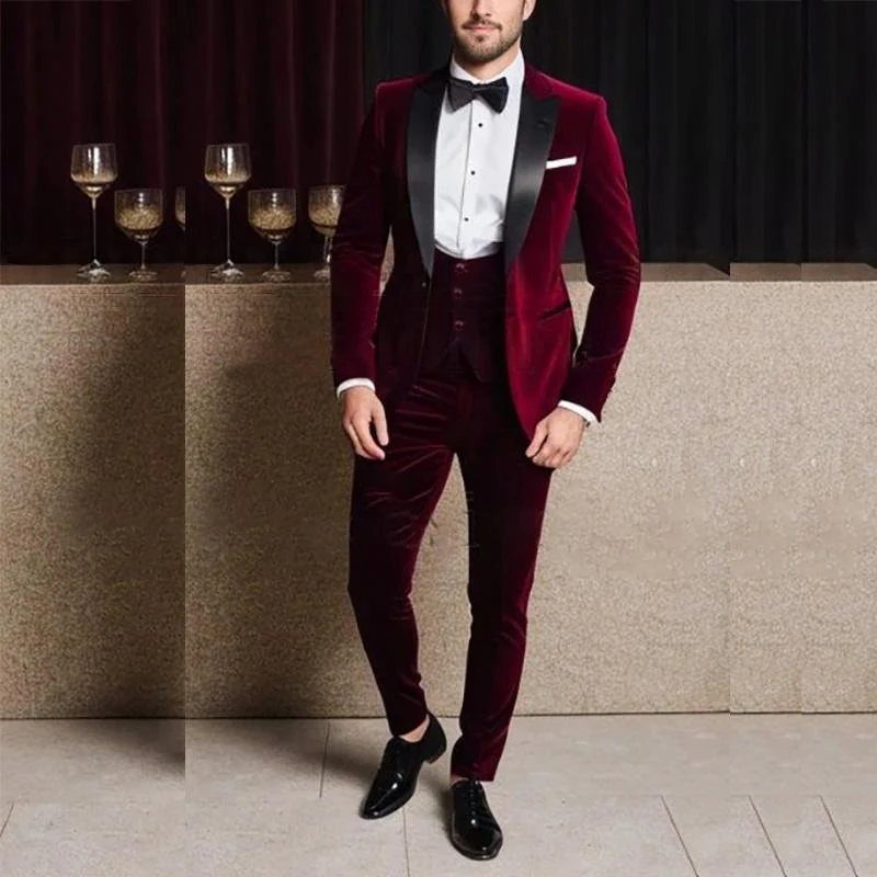 

Burgundy Velvet Men Suits Slim Fit 3 Piece Single Breasted Suit Men Wedding Prom Party Business (Blazer+Vest+Pant) Suits for Men