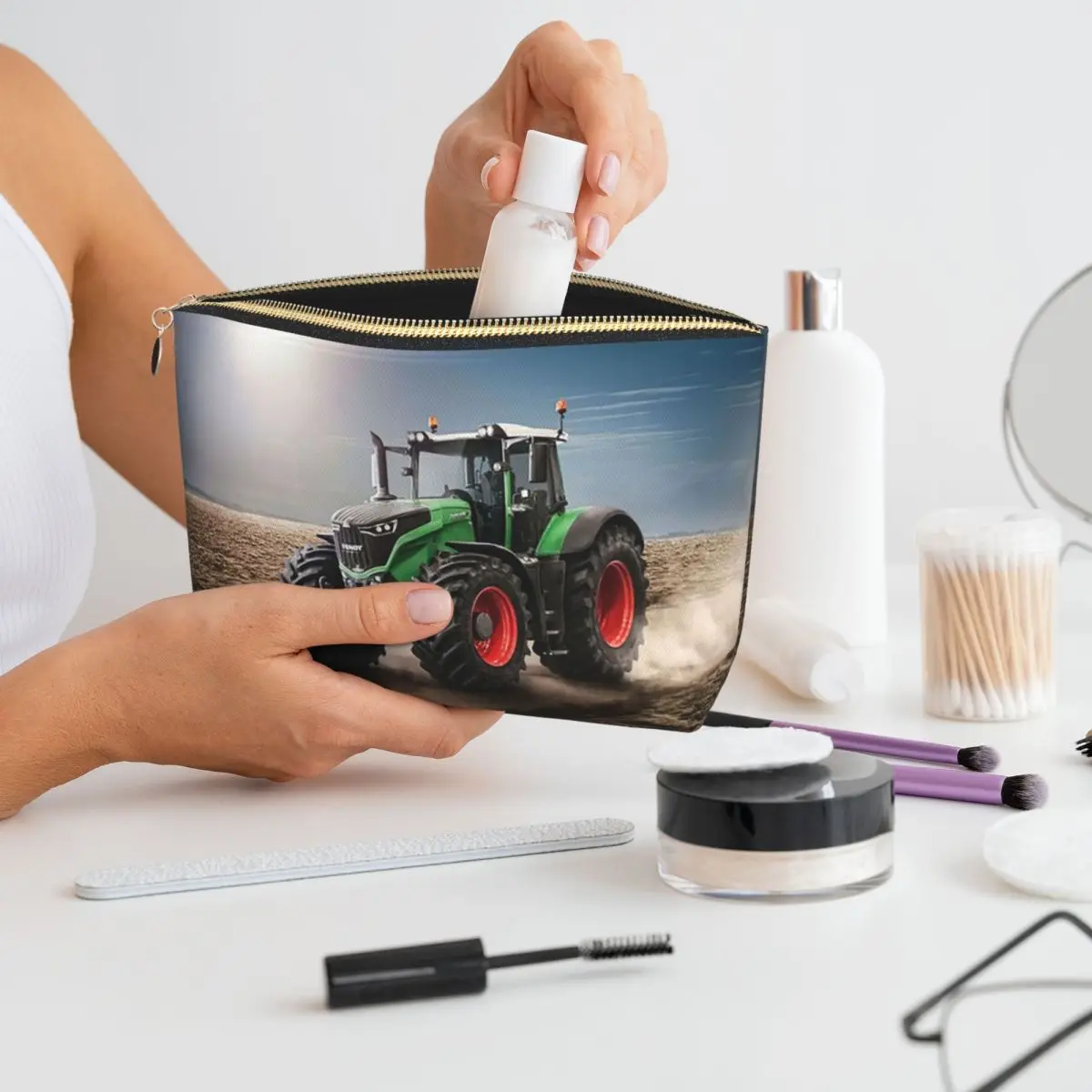 

Fendt Tractor Women Cosmetic Bag Travel Makeup Organizer Pouch Toiletry Storage Dopp Kit Case